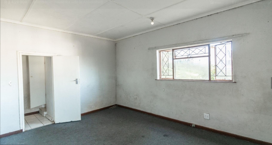 5 Bedroom Property for Sale in Abbotsford Eastern Cape